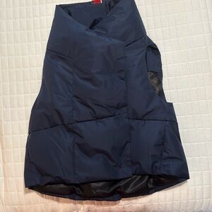 Pretty Rugged waterproof windproof washable vest size s/m